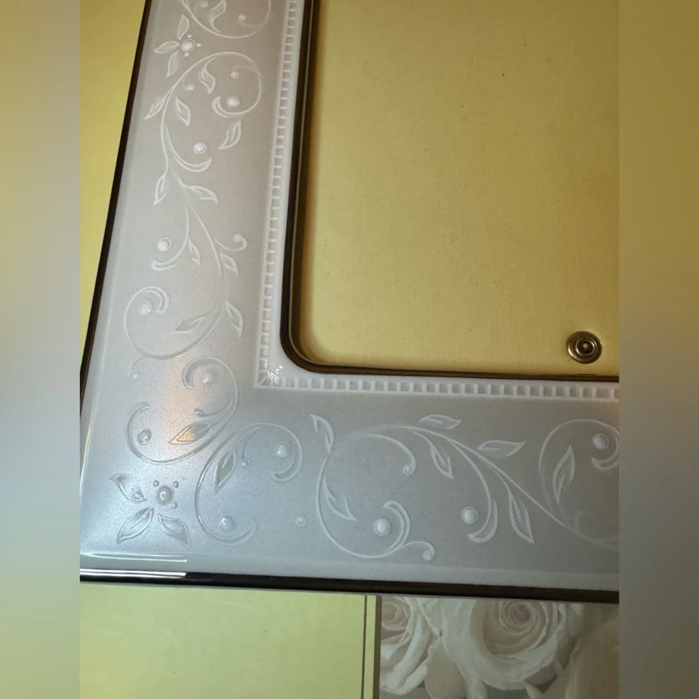 NWT Lenox Opal Innocence Ivory Picture Frame.